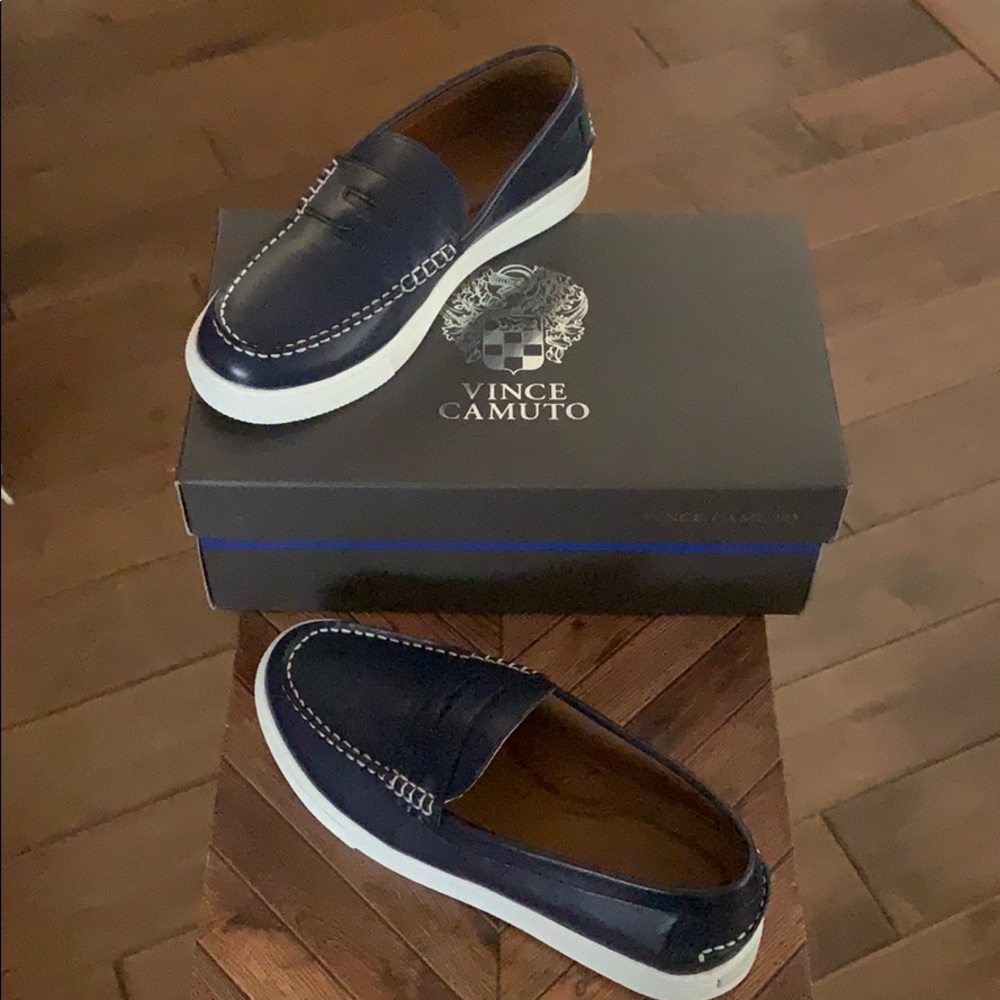 Vince Camuto GRALDO Navy Penny Loafer Slip-On